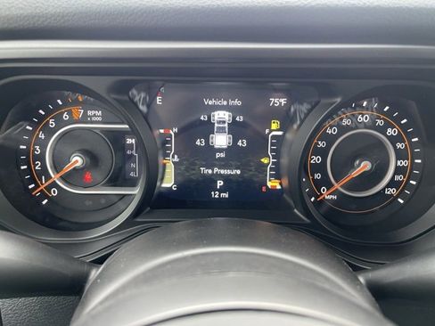 New 2025 Jeep Gladiator Sport image 12