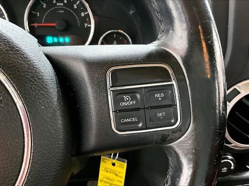 Used 2012 Jeep Wrangler Unlimited Sahara w/ Dual Top Group AWD/4WD image 18