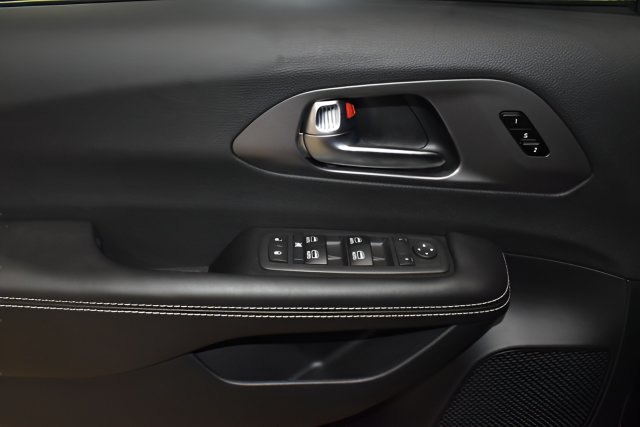 New 2026 Chrysler Pacifica Select AWD/4WD image 26