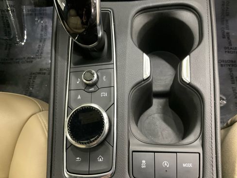 Used 2024 Cadillac XT4 Premium Luxury image 18