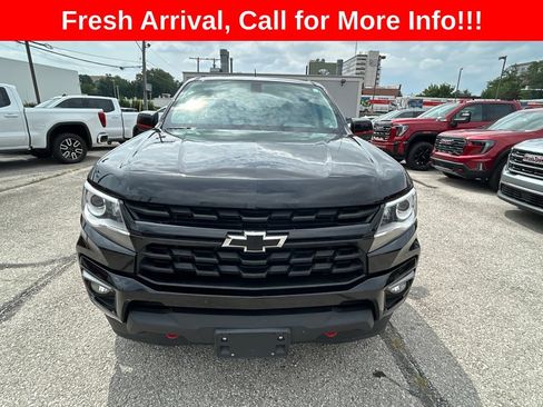 Used 2022 Chevrolet Colorado LT w/ Redline Special Edition AWD/4WD image 2