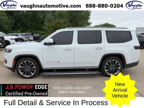 Used 2022 Jeep Wagoneer Series III w/ Premium Group I AWD/4WD image 1