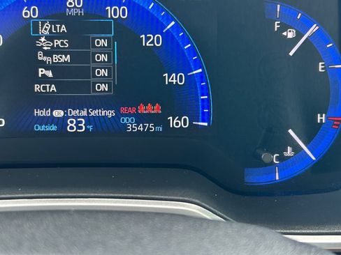 Used 2022 Toyota Corolla Cross XLE w/ Convenience Package FWD image 33