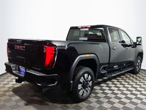Used 2026 GMC Sierra 2500 Denali w/ Denali Reserve Package image 8