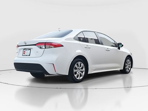 Certified 2025 Toyota Corolla LE w/ Convenience Package image 5