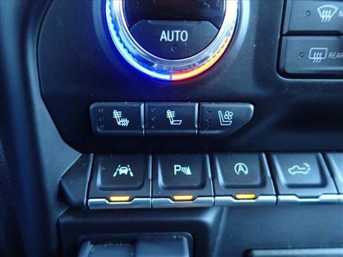 Used 2022 GMC Sierra 1500 SLT w/ SLT Premium Plus Package image 19