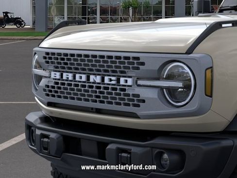 New 2026 Ford Bronco Badlands AWD/4WD image 19