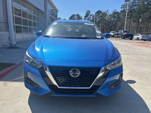 Used 2023 Nissan Sentra SV image 2