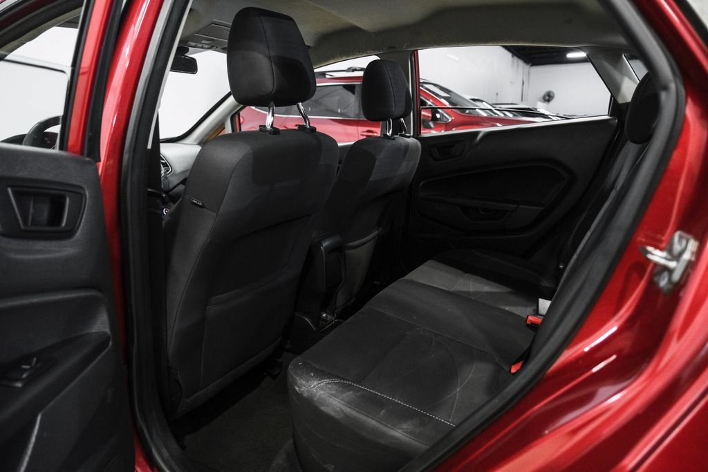 Used 2017 Ford Fiesta SE FWD image 37