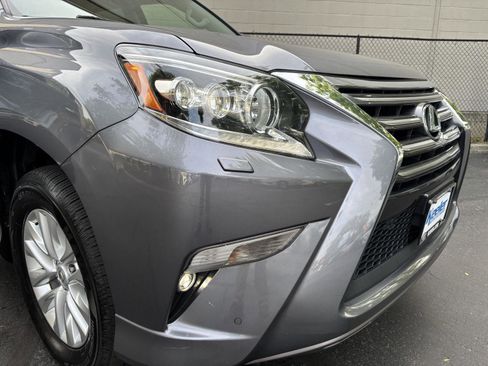 Used 2016 Lexus GX 460 w/ Premium Package AWD/4WD image 6