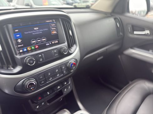 Used 2020 Chevrolet Colorado LT w/ Luxury Package image 23
