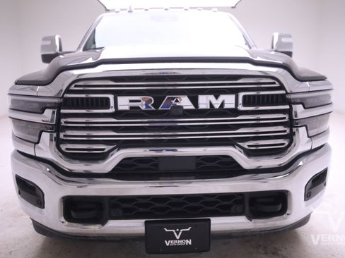 New 2025 RAM 3500 Laramie image 8