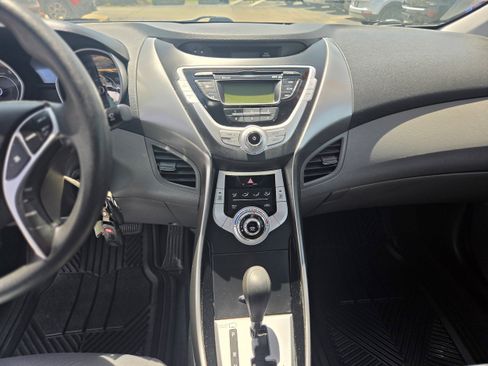 Used 2011 Hyundai Elantra GLS w/ Preferred Equipment Pkg 3 FWD image 7