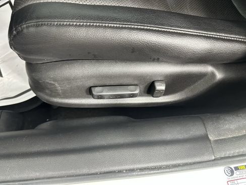 Used 2014 Acura ILX w/ Premium Package FWD image 12