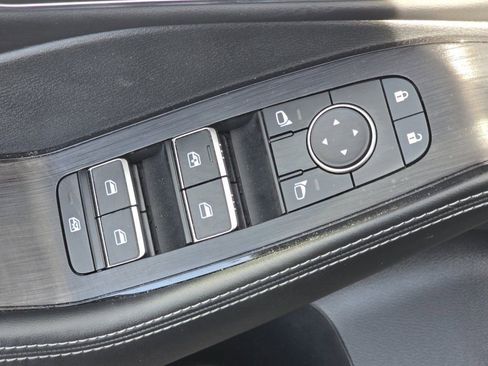 Used 2023 Nissan Rogue Platinum w/ Platinum Premium Package image 23