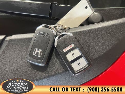 Used 2015 Honda Fit EX image 39