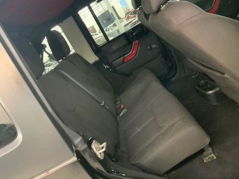 Used 2015 Jeep Wrangler Unlimited Sport AWD/4WD image 16