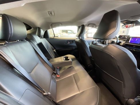 Used 2024 Toyota Prius XLE image 19