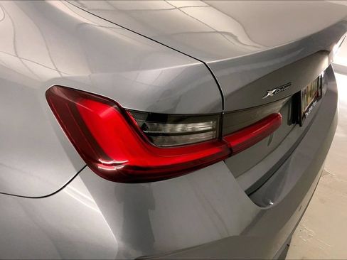 Certified 2023 BMW 330i xDrive Sedan w/ Premium Package AWD/4WD image 28