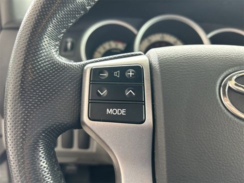 Used 2013 Toyota Tacoma Base image 20