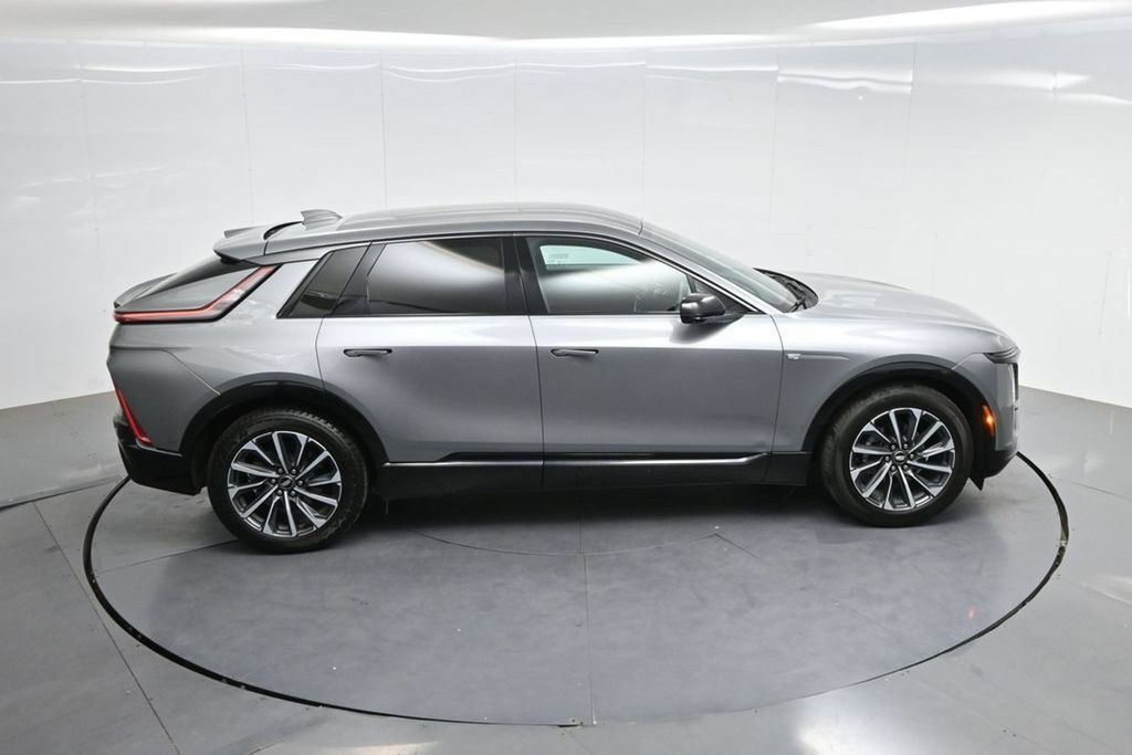 Used 2024 Cadillac Lyriq Sport RWD image 64