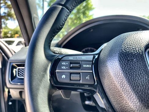Used 2025 Honda Civic Sport image 31