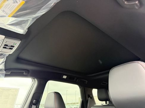 New 2026 Nissan Pathfinder SV image 32