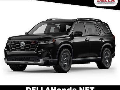 New 2025 Honda Pilot TrailSport