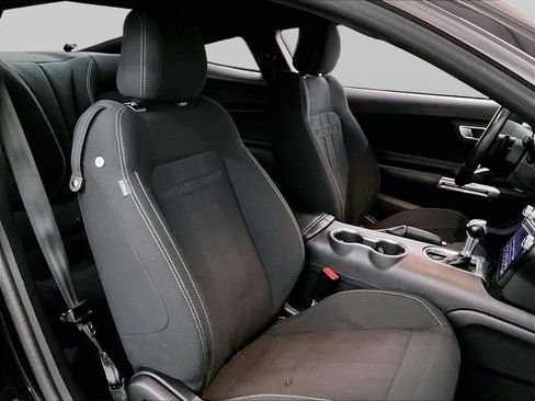 Used 2021 Ford Mustang GT RWD image 7
