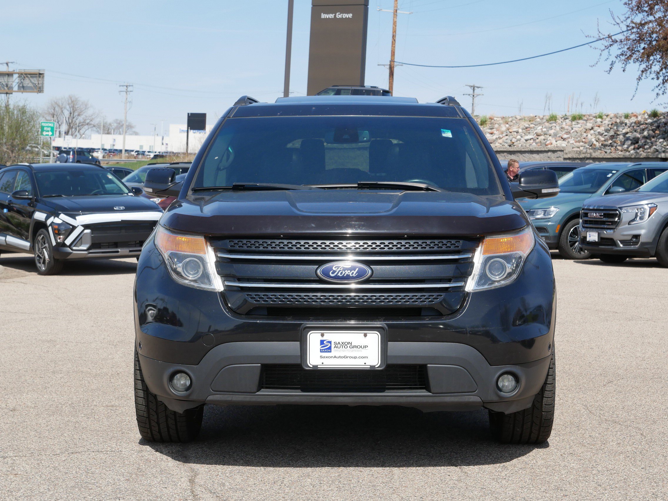 Used 2014 Ford Explorer Limited w/ Equipment Group 302A AWD/4WD image 3