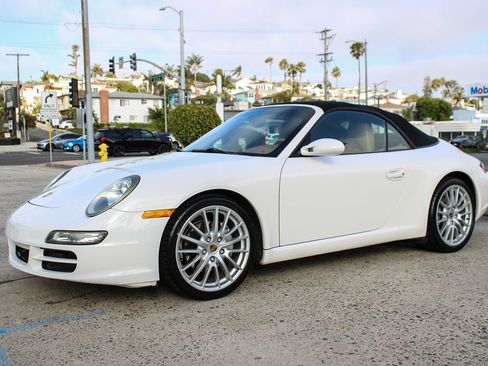 Used 2005 Porsche 911 Carrera RWD image 11
