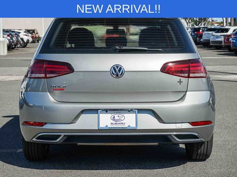 Used 2019 Volkswagen Golf S image 6