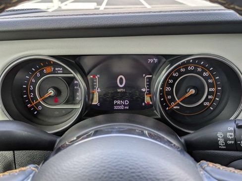 Used 2021 Jeep Wrangler Unlimited Sahara AWD/4WD image 28