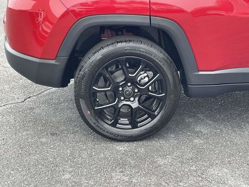 New 2026 Jeep Compass Latitude image 12