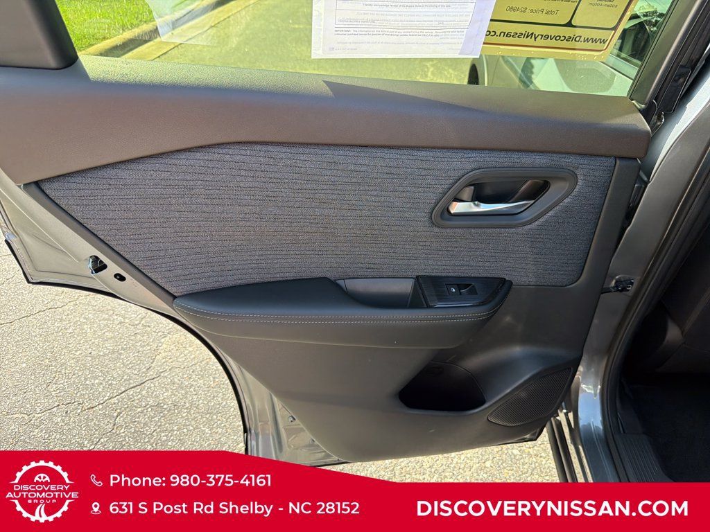 Certified 2023 Nissan Rogue SV FWD image 24