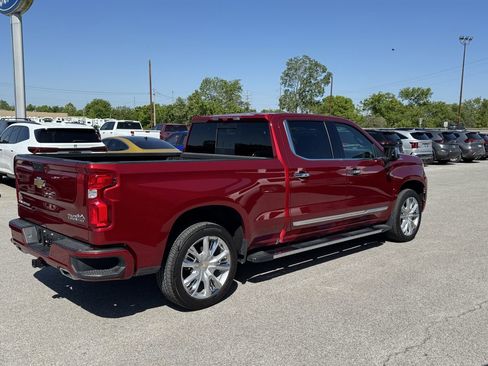 Used 2026 Chevrolet Silverado 1500 High Country w/ Technology Package AWD/4WD image 6