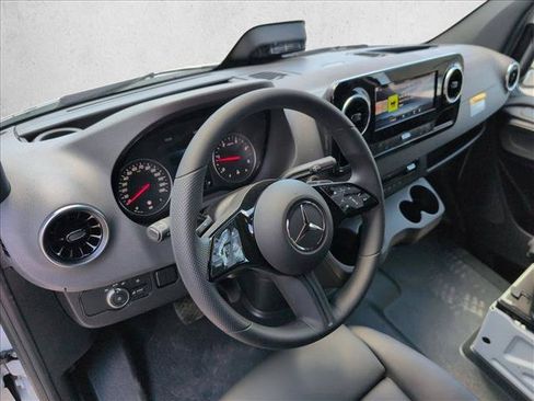 New 2026 Mercedes-Benz Sprinter 2500 image 3