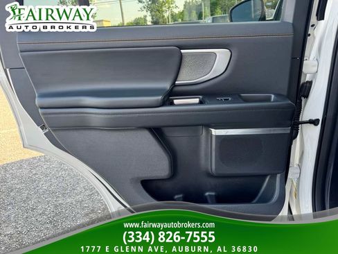 Used 2025 Ford Expedition Tremor AWD/4WD image 32