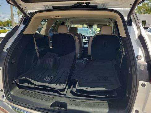 Used 2020 Buick Enclave Essence w/ Sound and Sites Package FWD image 10