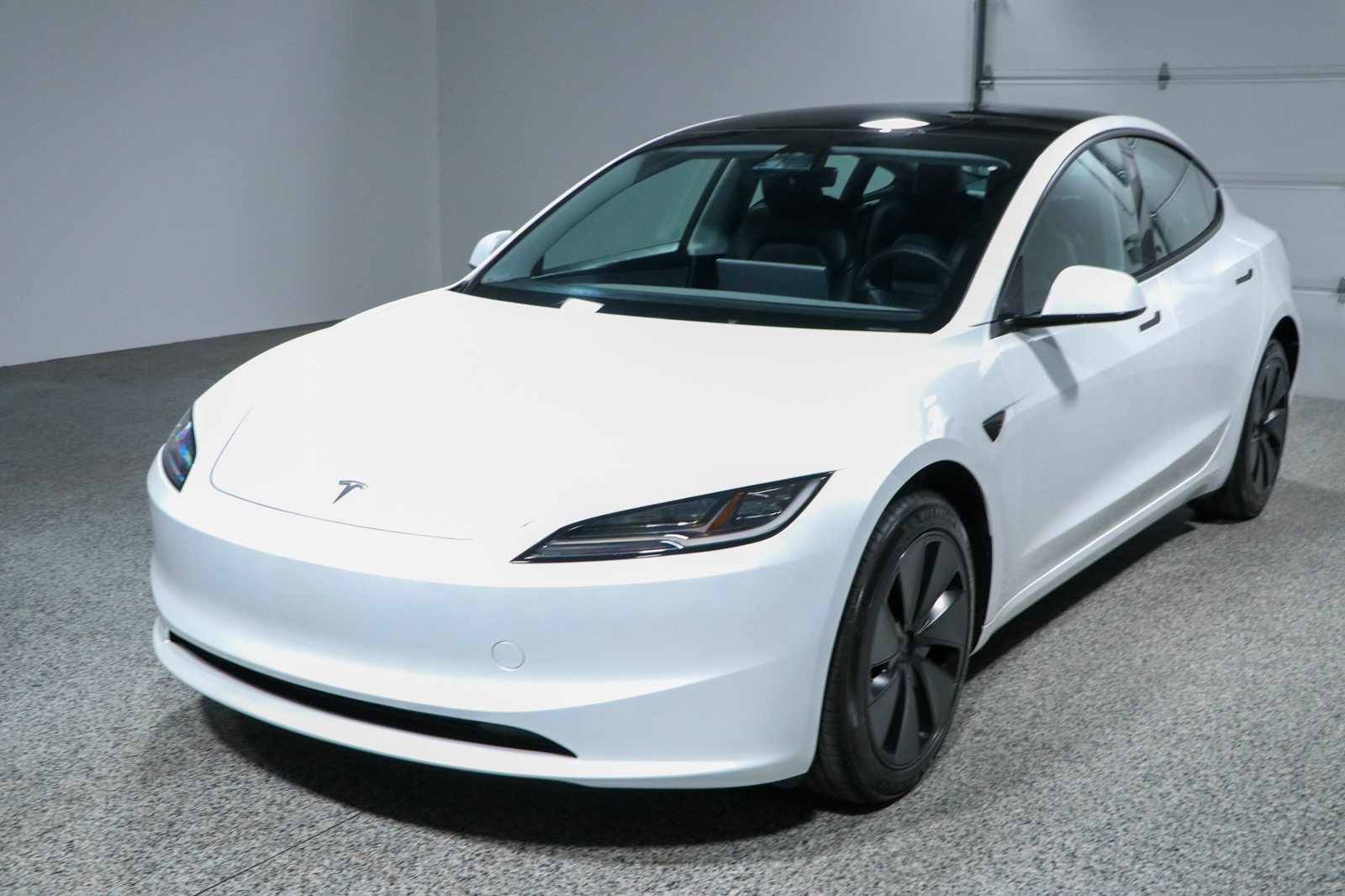 Used 2025 Tesla Model 3 Long Range RWD image 26