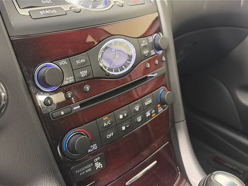Used 2017 INFINITI QX50 AWD w/ Premium Package image 21