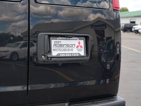 Used 2016 Chevrolet Express 3500 Extended RWD image 10