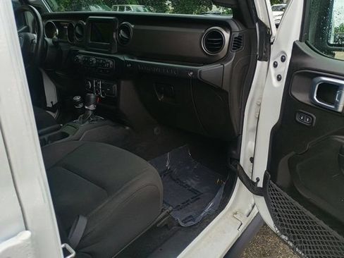 Used 2021 Jeep Wrangler Unlimited Sport AWD/4WD image 11