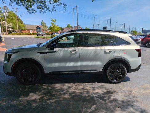 New 2026 Kia Sorento X-Line EX image 4