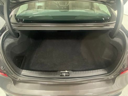 Certified 2025 Volvo S60 B5 Core image 9