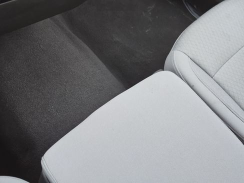 Used 2025 Chevrolet Silverado 1500 LT RWD image 18