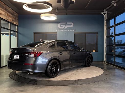 Used 2025 Honda Civic Sport image 3