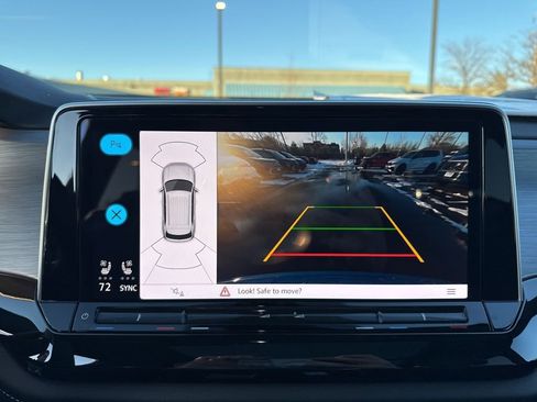 New 2025 Volkswagen Atlas Cross Sport SE image 20