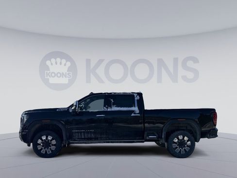 New 2026 GMC Sierra 3500 Denali w/ Denali Reserve Package image 2