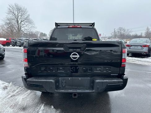 Certified 2023 Nissan Frontier SV w/ Midnight Edition Package image 8
